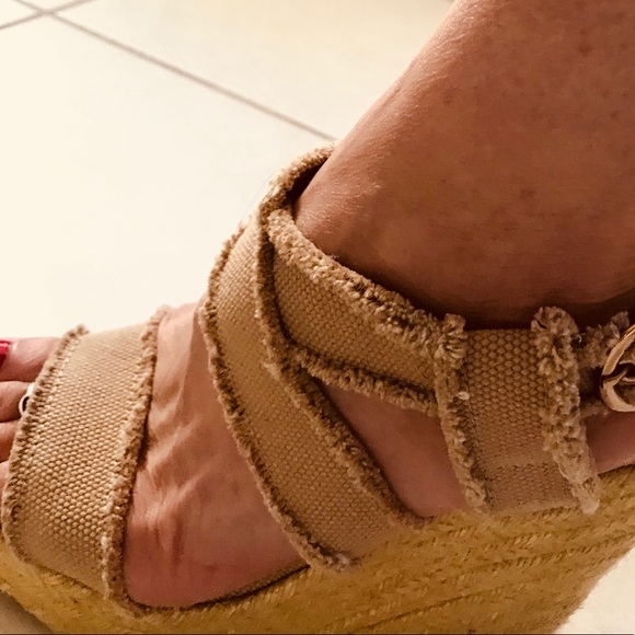 Like New!  These canvas and cork wedges are hot! - Picture 6 of 7